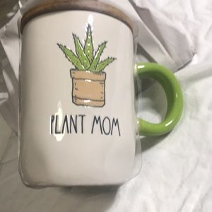 SOLD RAE DUNN PLANT MOM CACTUS cellar top lid MUG